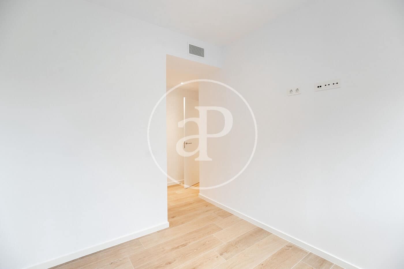 3 sovrum Takvåning att hyra i Esplugues de Llobregat - 3 600 € (Ref: 9232871)