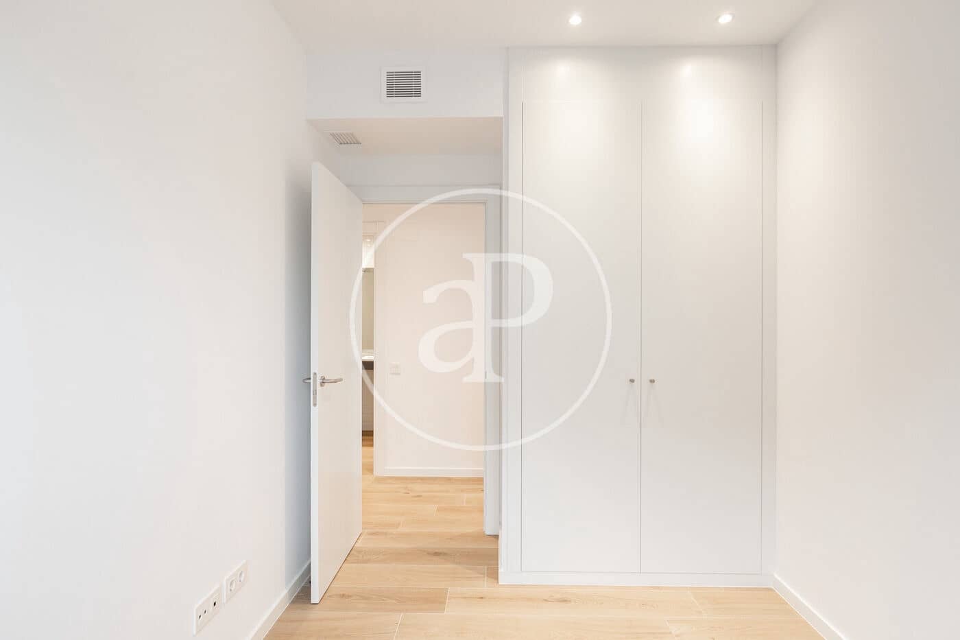 3 sovrum Takvåning att hyra i Esplugues de Llobregat - 3 600 € (Ref: 9232871)