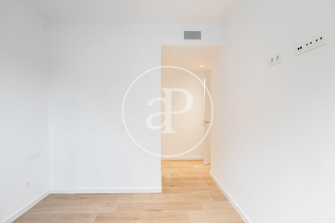 3 sovrum Takvåning att hyra i Esplugues de Llobregat - 3 600 € (Ref: 9232871)