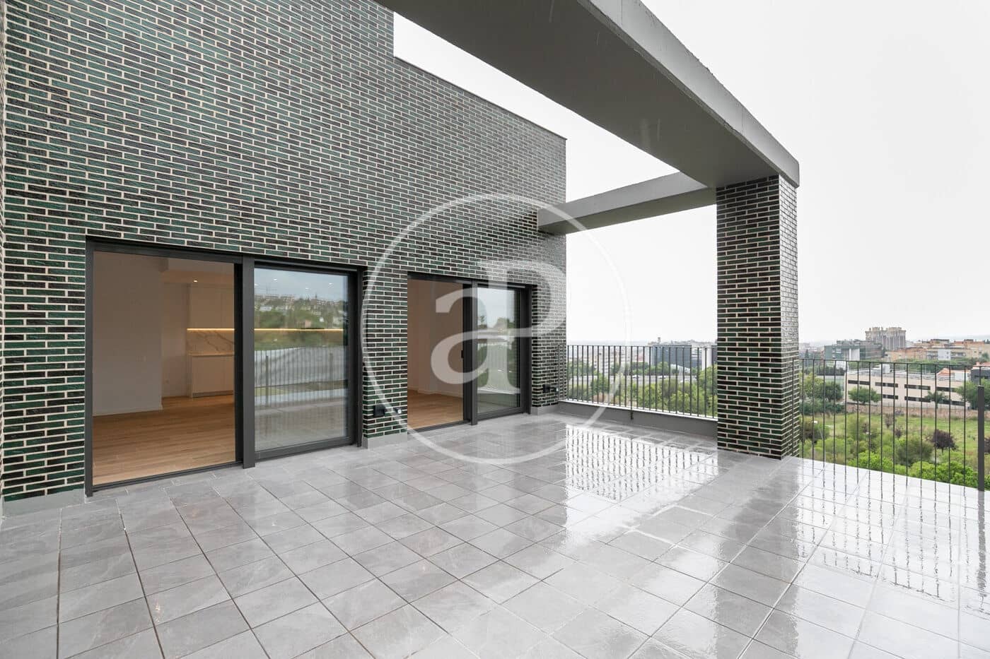 3 sovrum Takvåning att hyra i Esplugues de Llobregat - 3 600 € (Ref: 9232871)