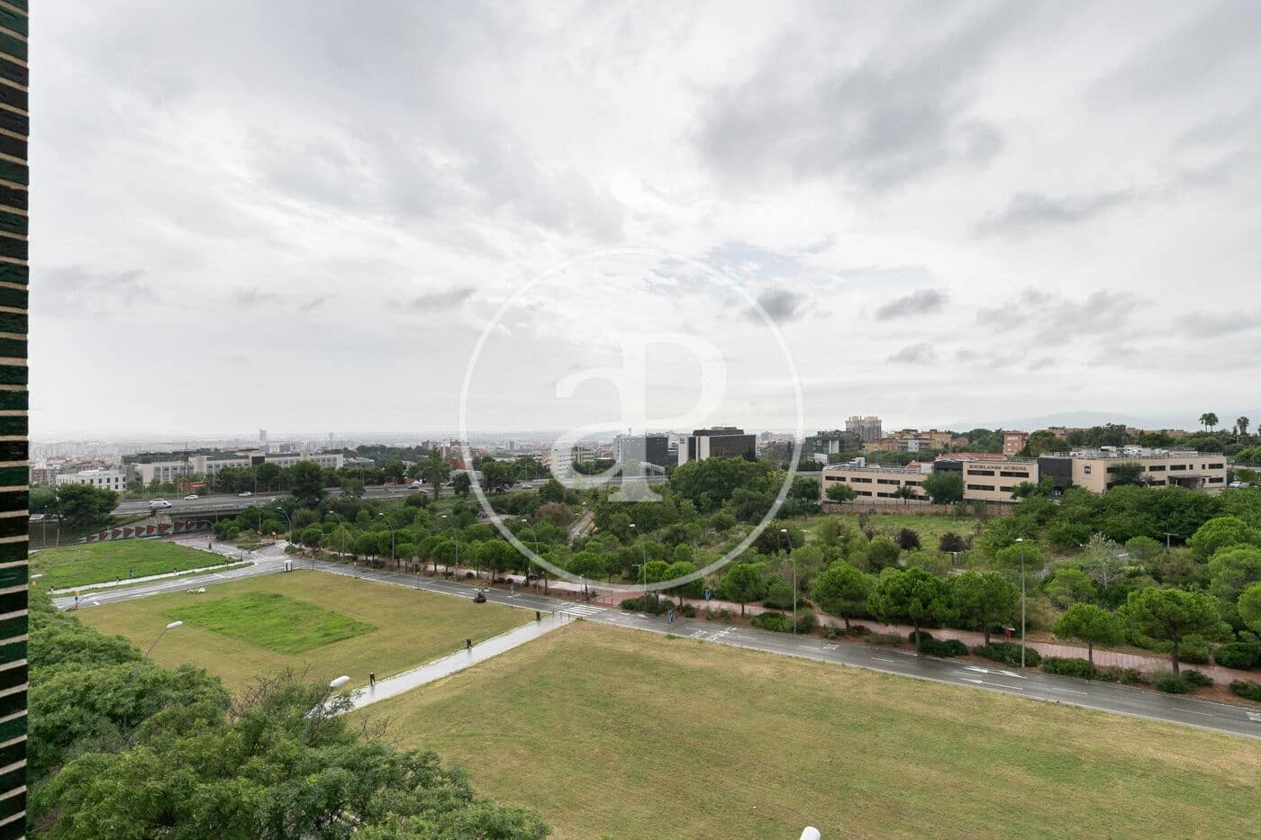 3 sovrum Takvåning att hyra i Esplugues de Llobregat - 3 600 € (Ref: 9232871)