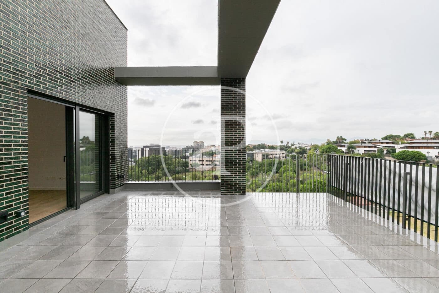 3 sovrum Takvåning att hyra i Esplugues de Llobregat - 3 600 € (Ref: 9232871)