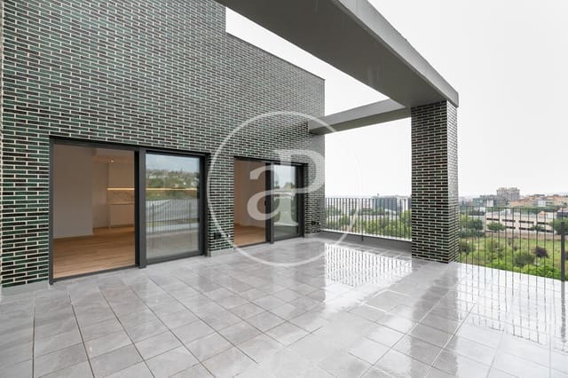 3 bedroom Penthouse for rent in Esplugues de Llobregat - € 3,600 (Ref: 9232871)