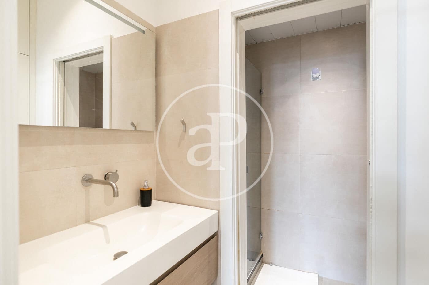 2 sypialnia Apartament na sprzedaż w Miasto Barcelona - 825 000 € (Ref: 9236869)
