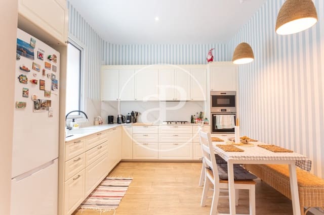 4 camera da letto Villa da affittare in El Baix Guinardó, Barcelona città - 2.950 € (Rif: 9236873)