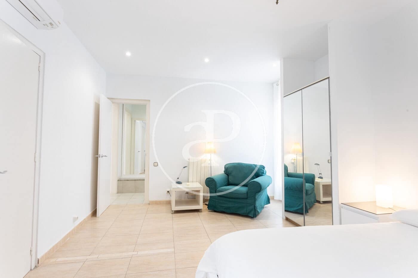 3 bedroom Penthouse for rent in Barcelona city - € 3,500 (Ref: 9243377)