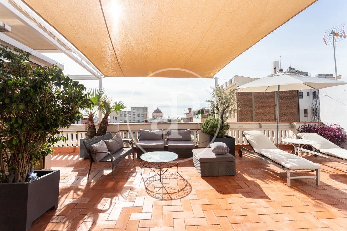 3 bedroom Penthouse for rent in Barcelona city - € 3,500 (Ref: 9243377)