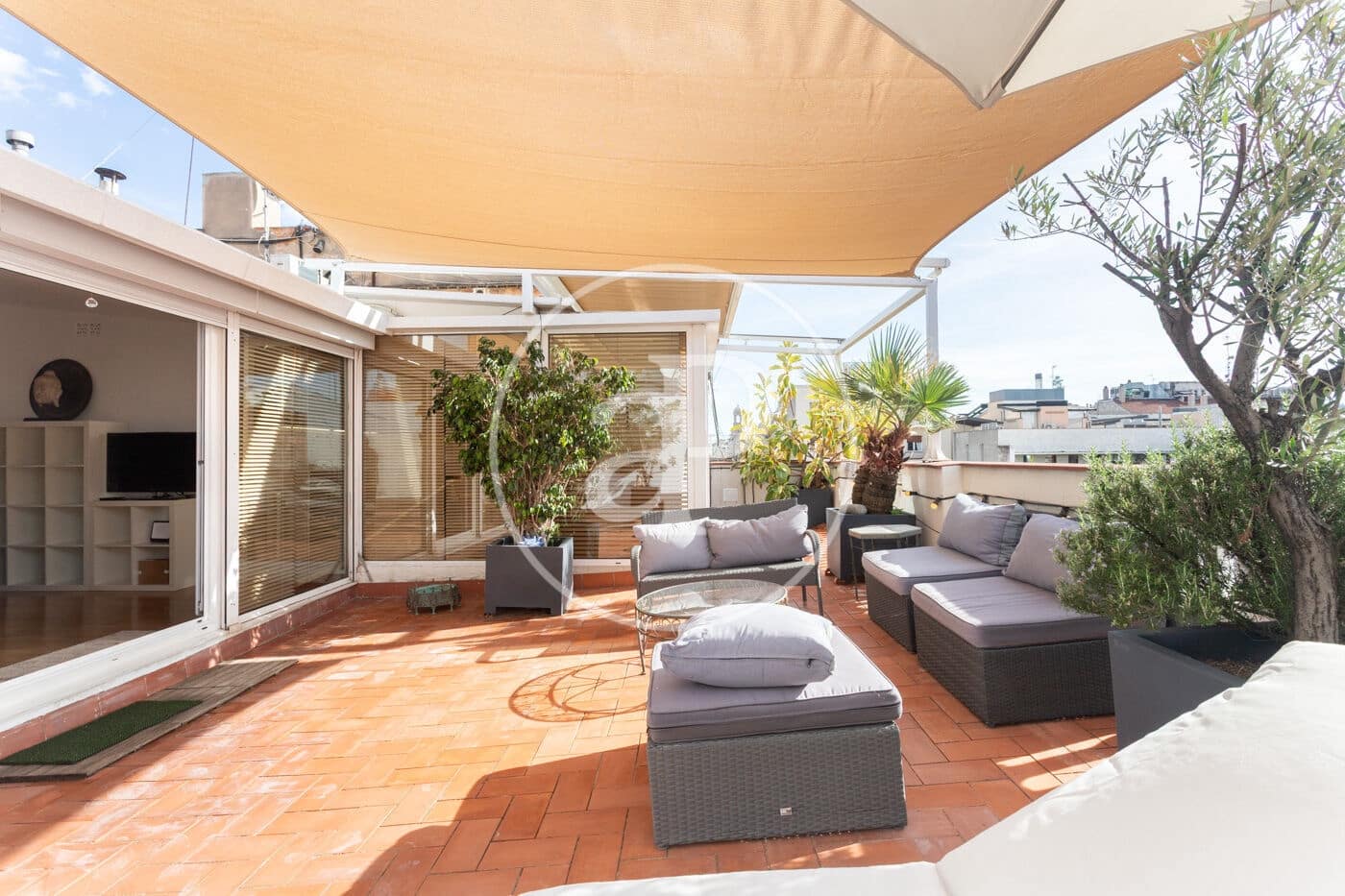 3 bedroom Penthouse for rent in Barcelona city - € 3,500 (Ref: 9243377)