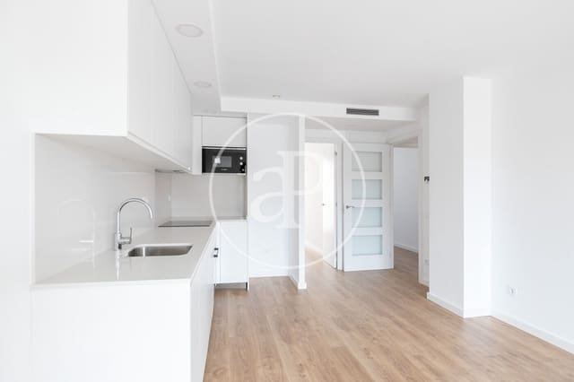 Appartement te koop in L'Hospitalet de Llobregat - € 390.000 (Ref: 9243379)