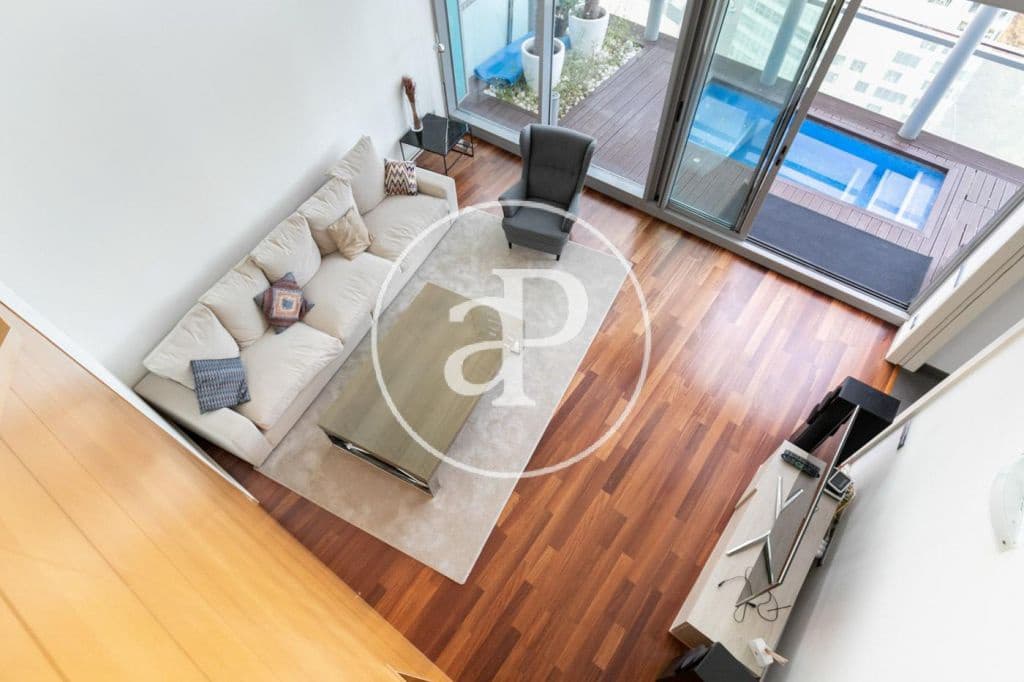 3 soveværelse Penthouse til leje i Barcelona by med swimmingpool - € 5.700 (Ref: 9252411)