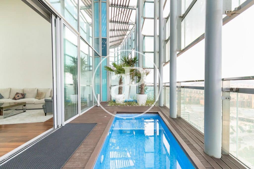 3 soveværelse Penthouse til leje i Barcelona by med swimmingpool - € 5.700 (Ref: 9252411)