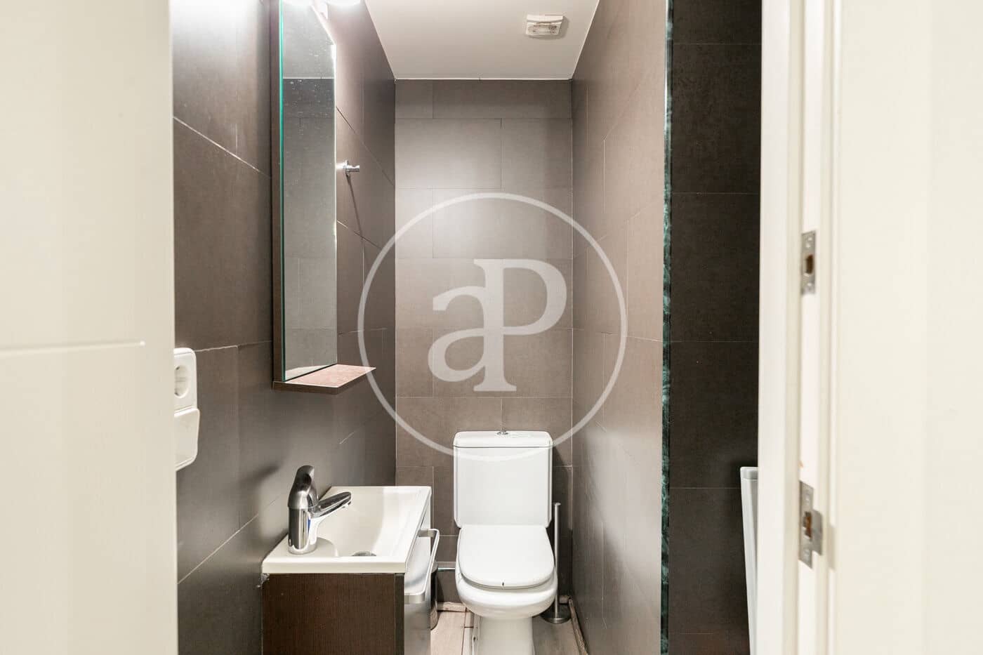 5 soveværelse Lejlighed til salg i Barcelona by - € 1.395.000 (Ref: 9252414)