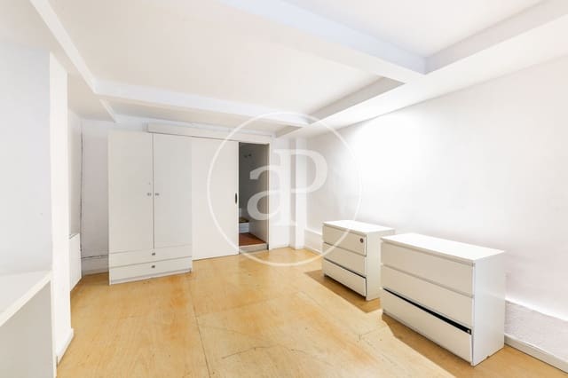 1 bedroom Apartment for sale in El Raval, Barcelona city - € 530,000 (Ref: 9255252)
