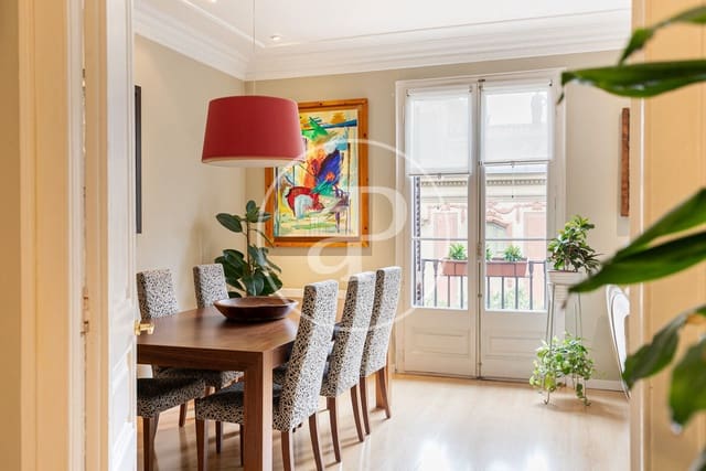3 bedroom Apartment for sale in El Raval, Barcelona city - € 695,000 (Ref: 9255255)