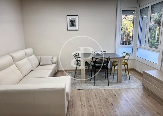 3 quarto Apartamento para arrendar em Sant Martí de Provenals, Barcelona cidade - 1 600 € (Ref: 9261853)
