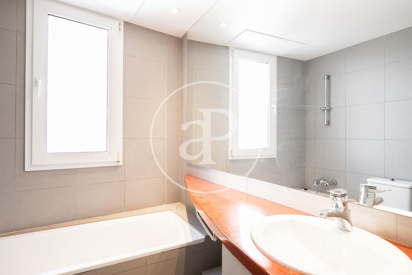 5 sovrum Villa att hyra i Barcelona stad - 4 300 € (Ref: 9261855)