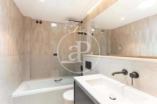 4 bedroom Apartment for sale in Sant Cugat del Vallès - € 1,880,000 (Ref: 9261856)