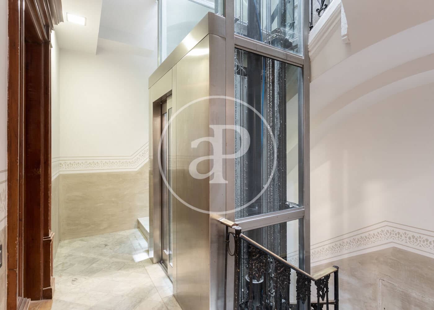 3 soveværelse Lejlighed til leje i Barcelona by - € 2.500 (Ref: 9261858)