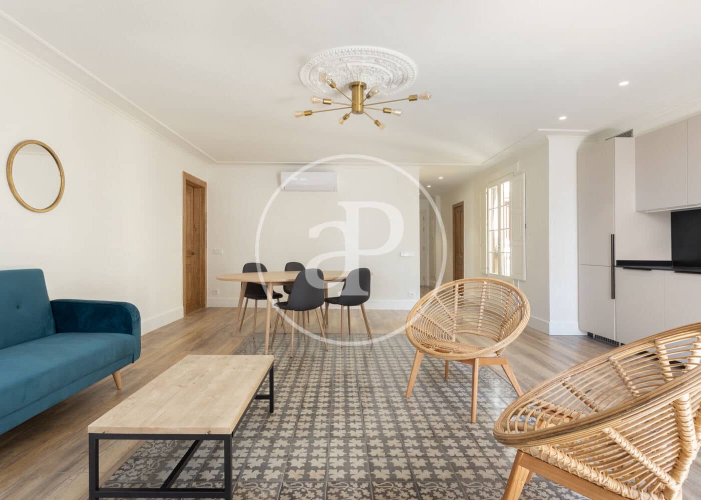 3 soveværelse Lejlighed til leje i Barcelona by - € 2.500 (Ref: 9261858)