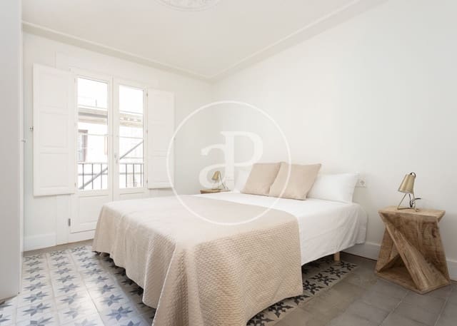 3 bedroom Apartment for rent in El Barri Gòtic, Barcelona city - € 2,500 (Ref: 9261858)