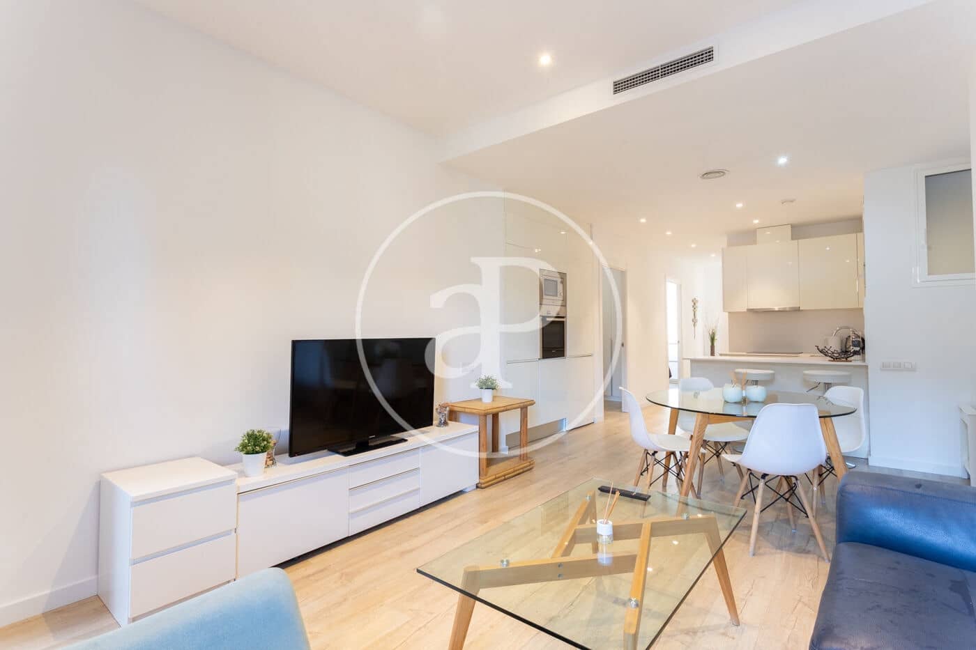 3 bedroom Apartment for rent in Barcelona city - € 2,350 (Ref: 9262558)