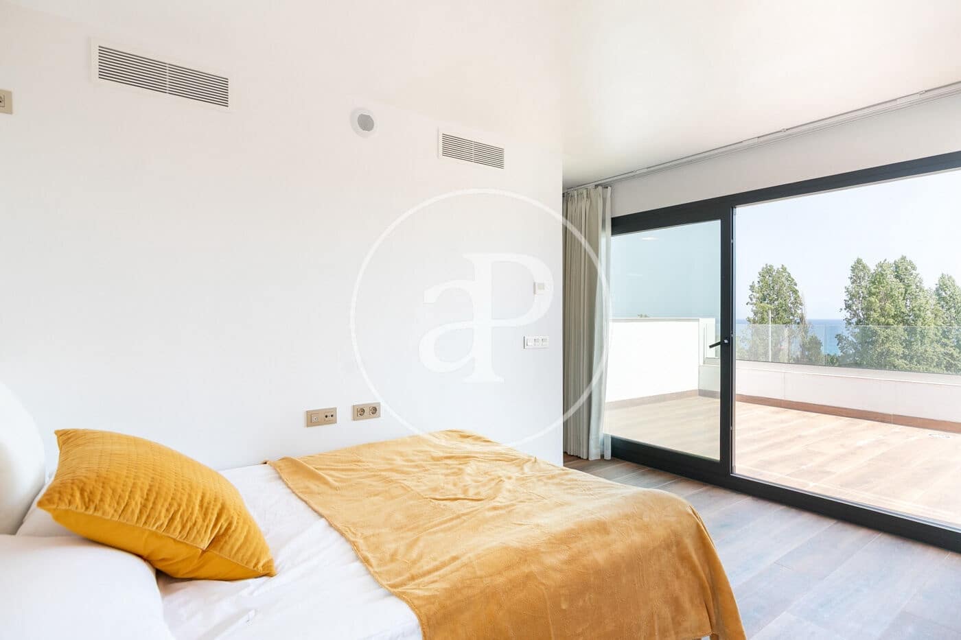 Lejlighed til salg i Montgat med swimmingpool - € 905.000 (Ref: 9264480)