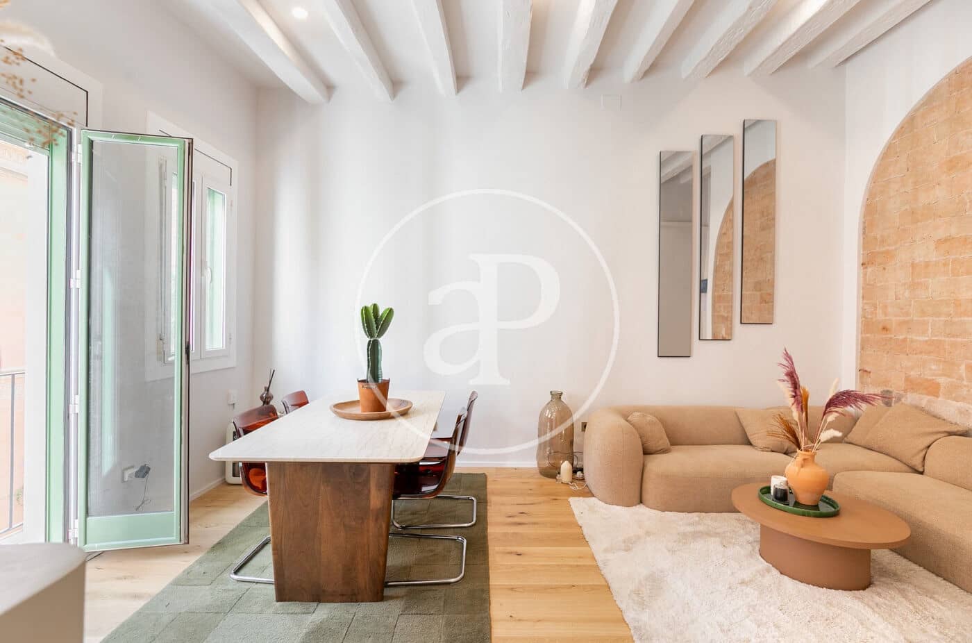 2 soverom Leilighet til leie i Barcelona by - € 2 200 (Ref: 9271461)