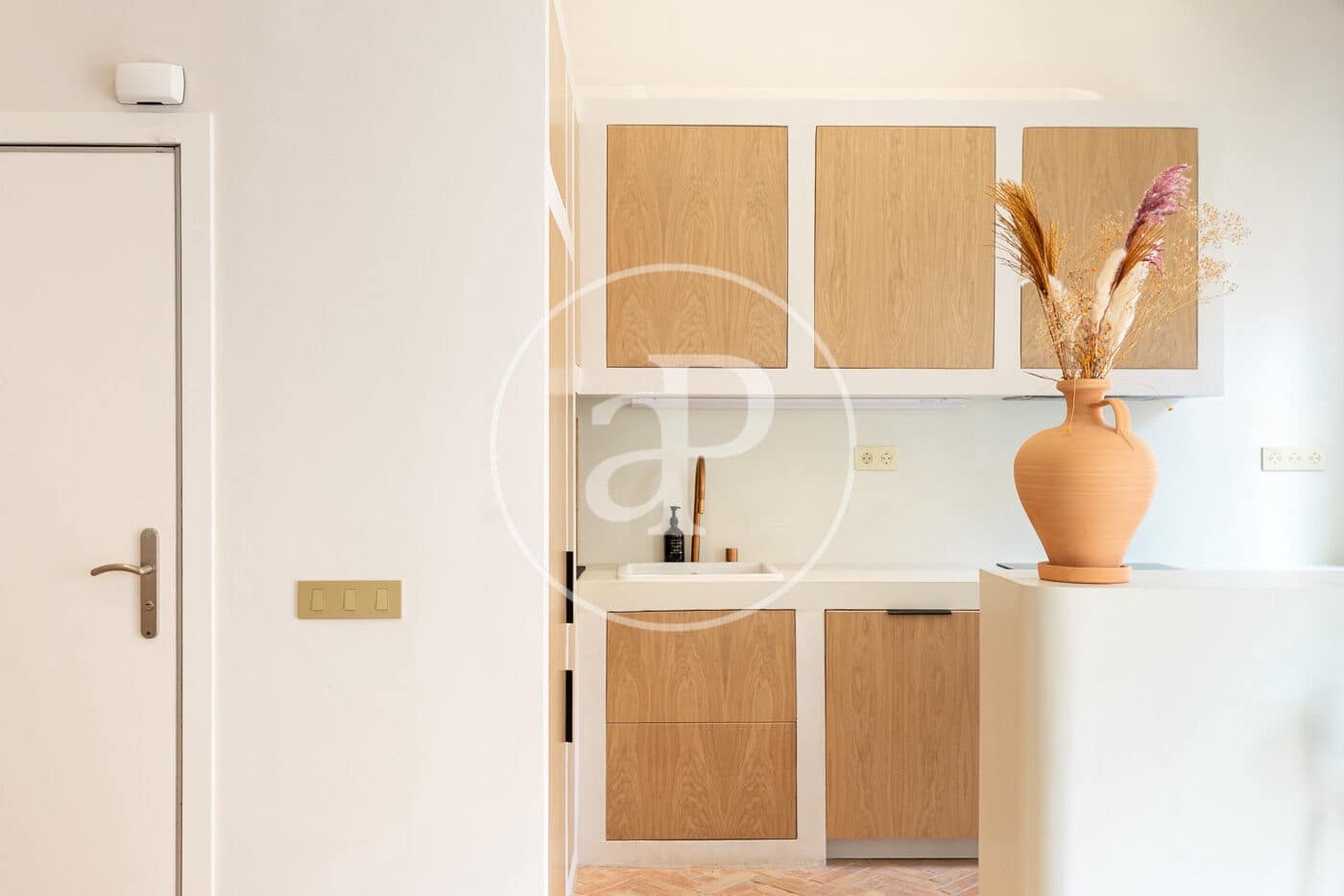 2 soverom Leilighet til leie i Barcelona by - € 2 200 (Ref: 9271461)