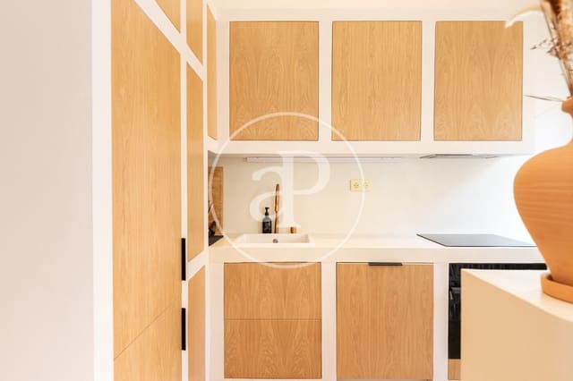 2 soveværelse Lejlighed til leje i La Vila de Gràcia, Barcelona by - € 2.000 (Ref: 9271461)