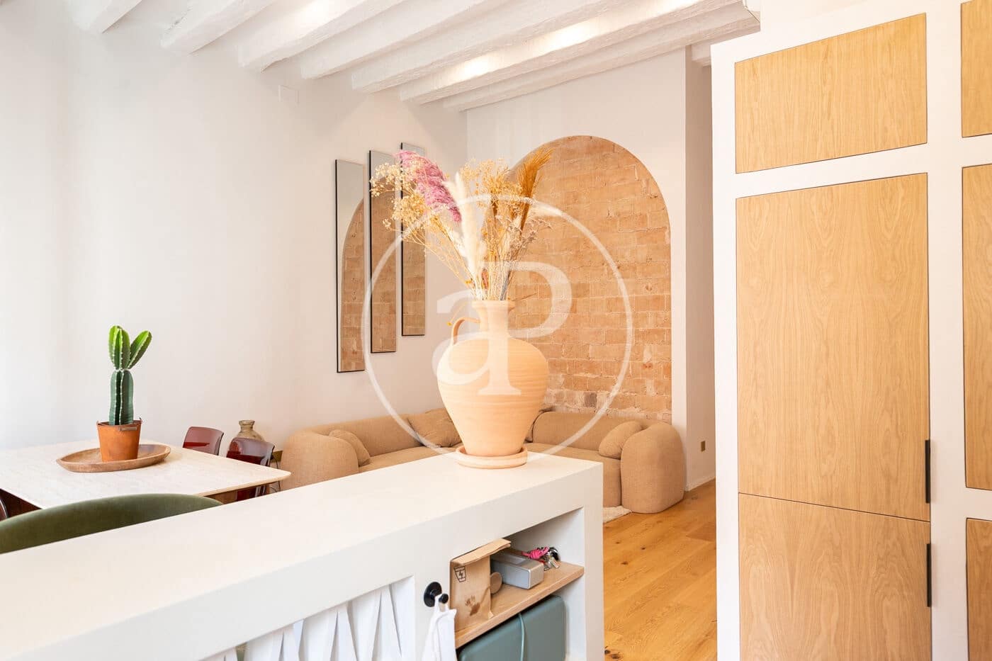 2 soverom Leilighet til leie i Barcelona by - € 2 200 (Ref: 9271461)