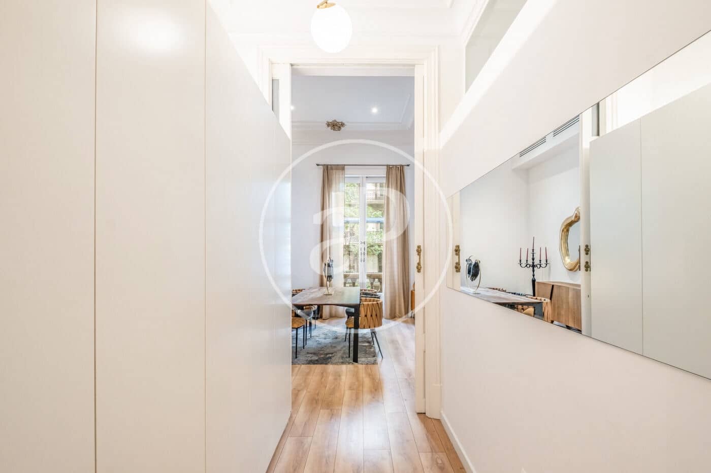 Appartement de 2 chambres à louer à Barcelone ville - 3 146 € (Ref: 9272581)