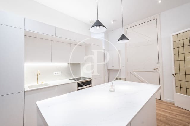 2 soverom Leilighet til leie i La Dreta de L'Eixample, Barcelona by - € 3 146 (Ref: 9272581)