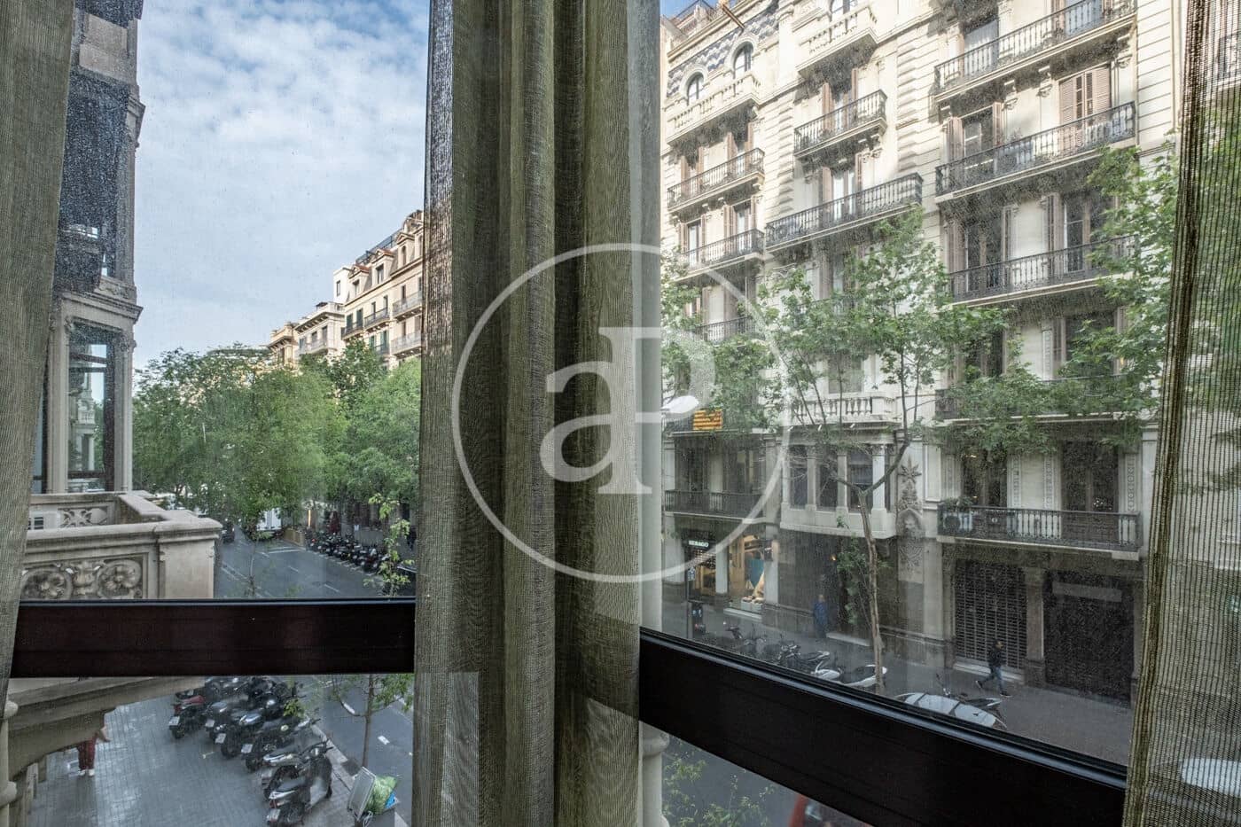Appartement de 2 chambres à louer à Barcelone ville - 3 146 € (Ref: 9272581)