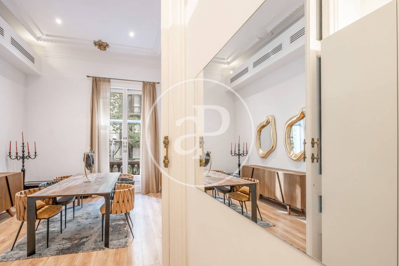 Appartement de 2 chambres à louer à Barcelone ville - 3 146 € (Ref: 9272581)