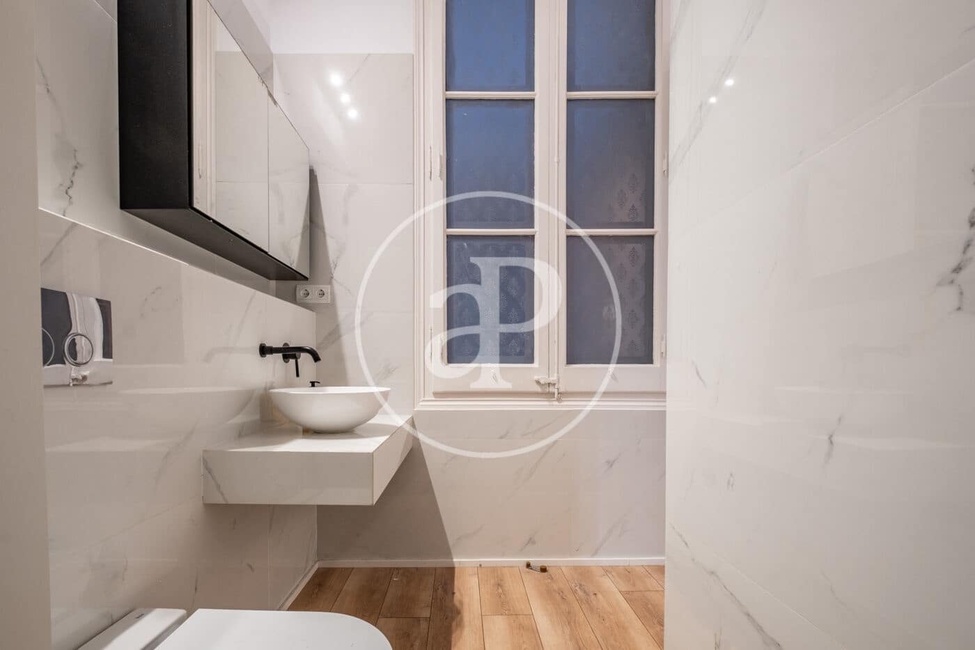 Appartement de 2 chambres à louer à Barcelone ville - 3 146 € (Ref: 9272581)