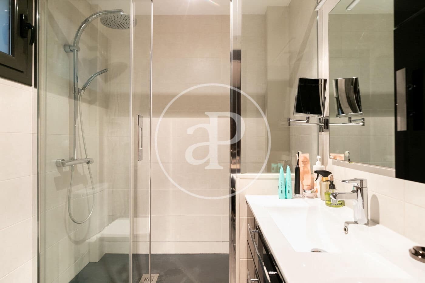 3 soveværelse Lejlighed til salg i Barcelona by - € 520.000 (Ref: 9276307)