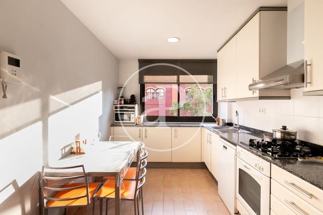 3 bedroom Apartment for sale in La Sagrada Família, Barcelona city - € 520,000 (Ref: 9276307)