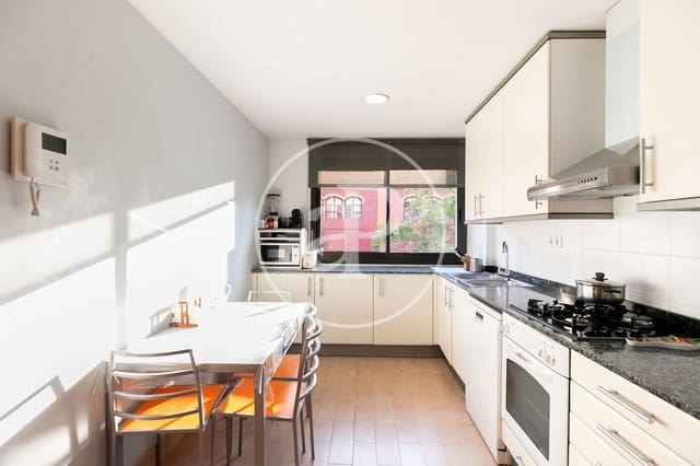 3 bedroom Apartment for sale in La Sagrada Família, Barcelona city - € 520,000 (Ref: 9276307)