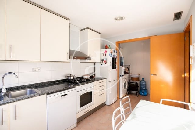 3 bedroom Apartment for sale in La Sagrada Família, Barcelona city - € 520,000 (Ref: 9276307)