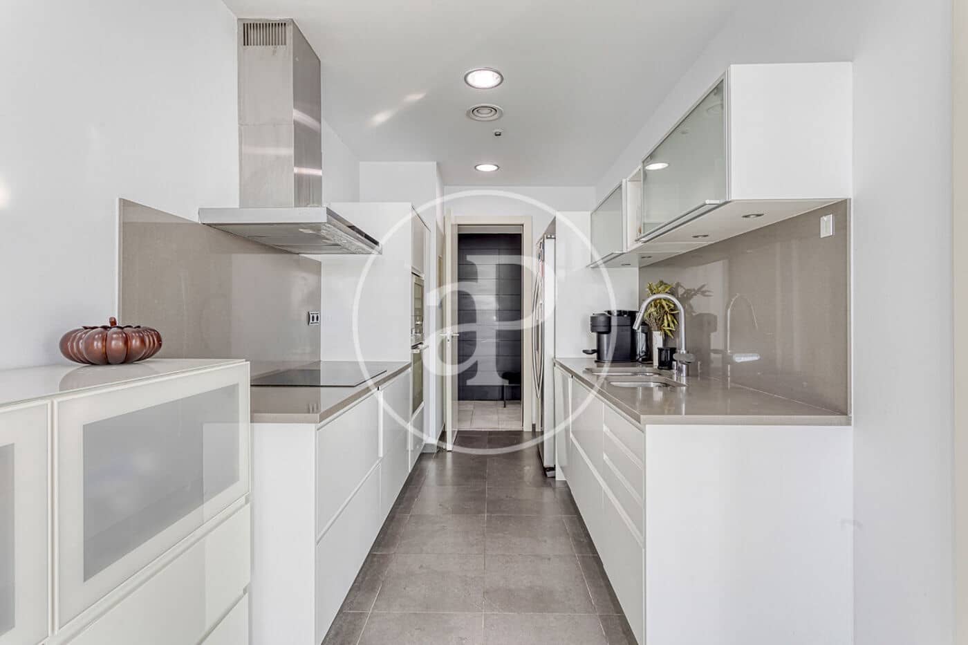 3 sypialnia Apartament na sprzedaż w Miasto Barcelona z basenem - 1 850 000 € (Ref: 9276309)