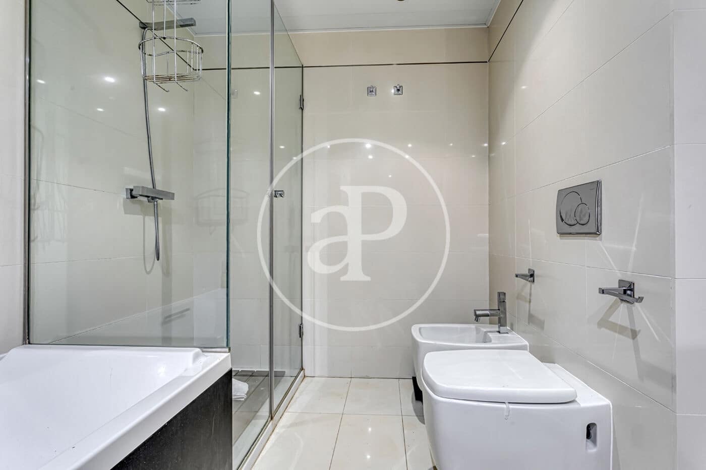 3 sypialnia Apartament na sprzedaż w Miasto Barcelona z basenem - 1 850 000 € (Ref: 9276309)