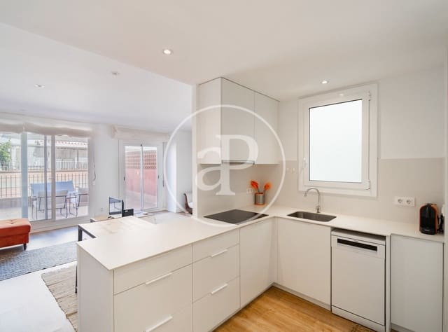 2 sypialnia Penthouse na sprzedaż w L'Hospitalet de Llobregat - 575 000 € (Ref: 9285197)