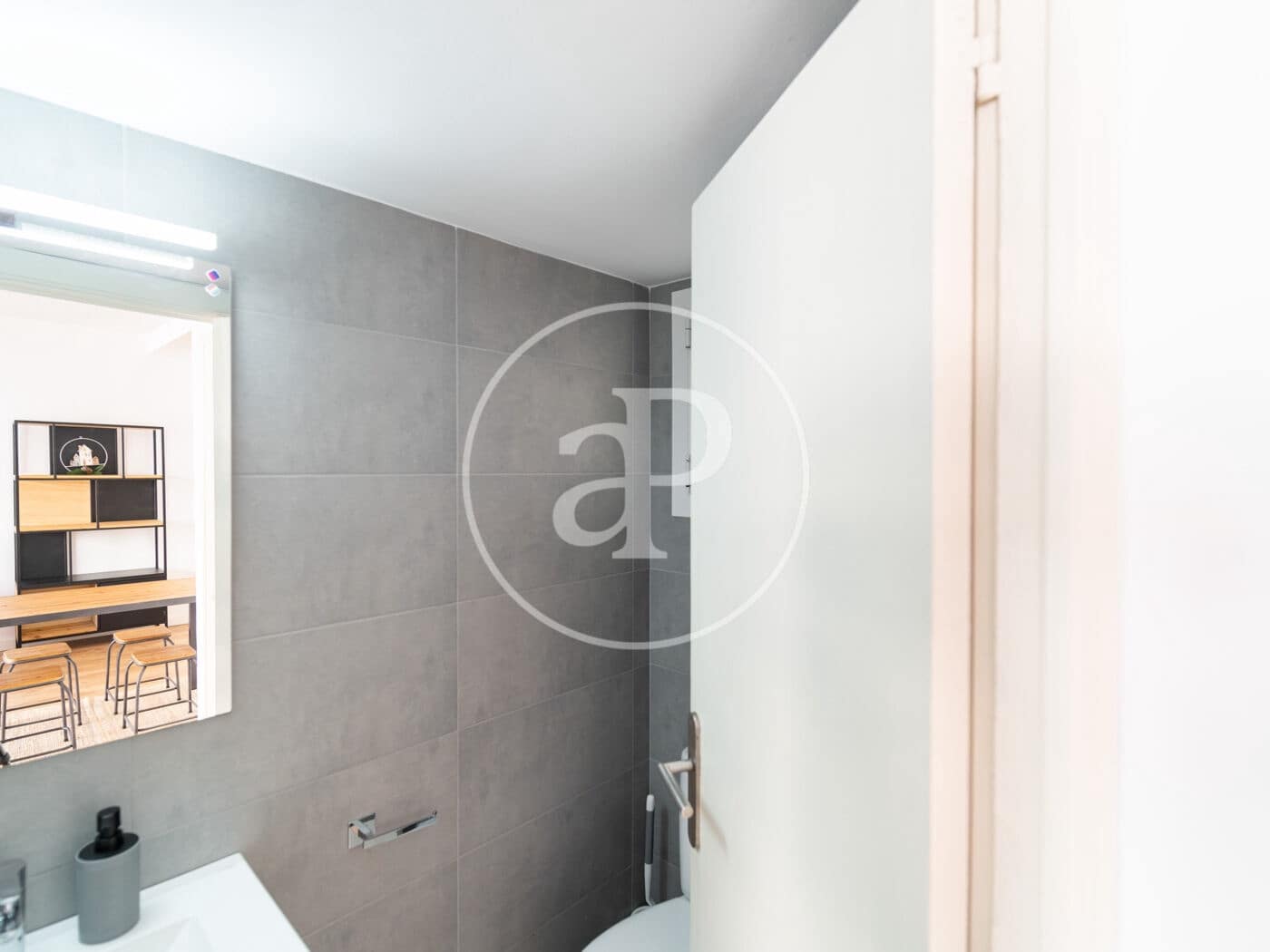 2 sovrum Takvåning till salu i L'Hospitalet de Llobregat - 575 000 € (Ref: 9285197)