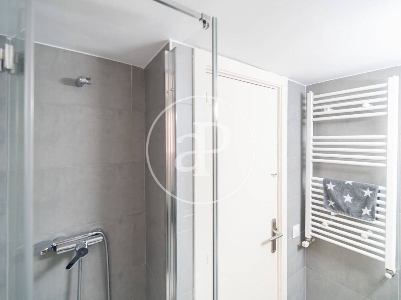 2 sovrum Takvåning till salu i L'Hospitalet de Llobregat - 575 000 € (Ref: 9285197)