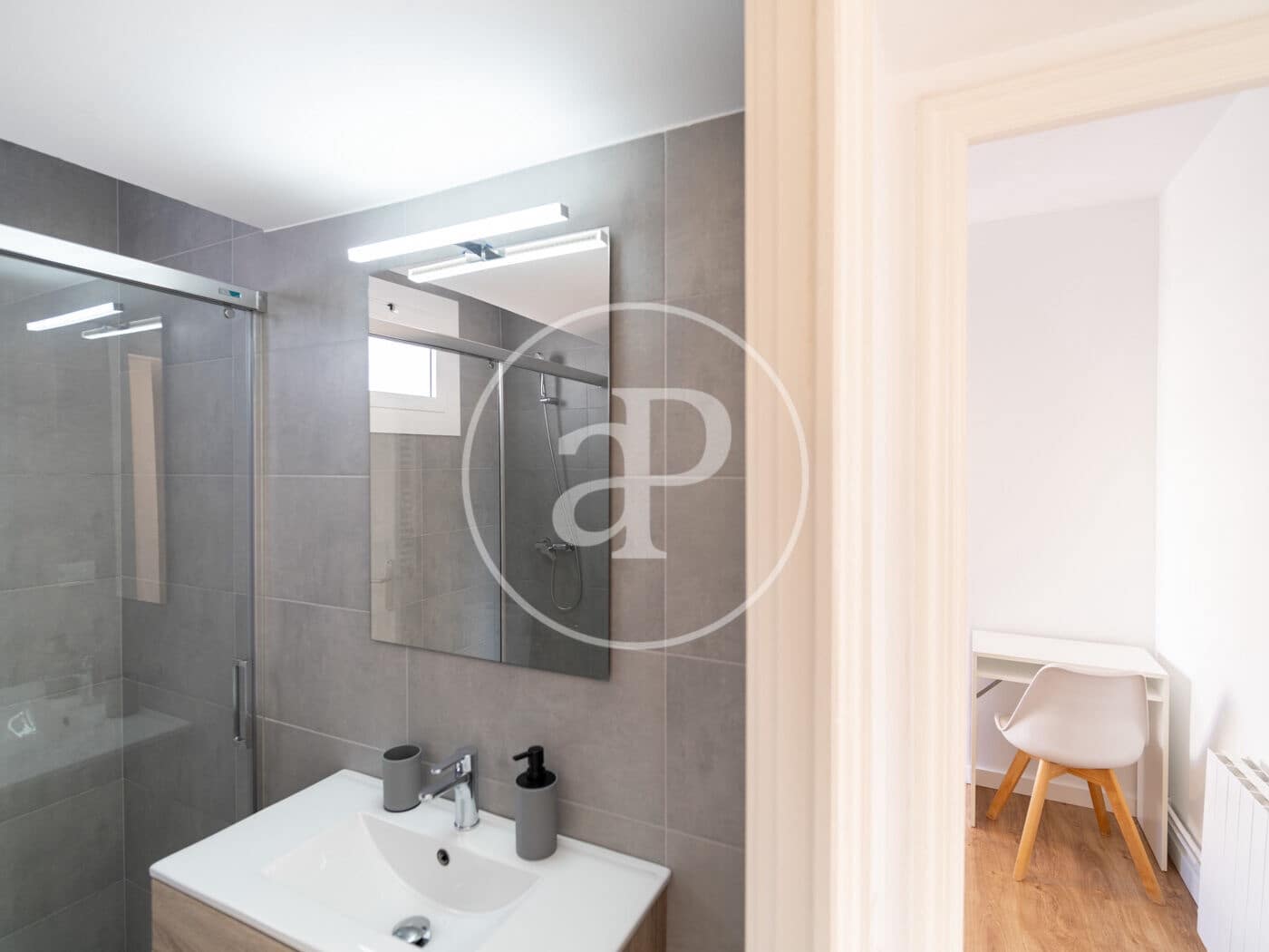 2 sovrum Takvåning till salu i L'Hospitalet de Llobregat - 575 000 € (Ref: 9285197)