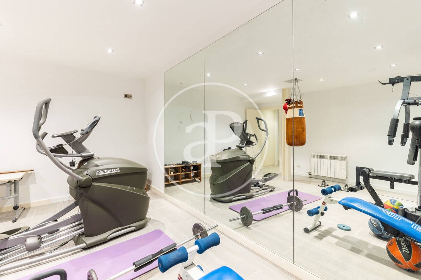 5 soveværelse Villa til salg i Sant Cugat del Valles med swimmingpool - € 1.690.000 (Ref: 9291537)