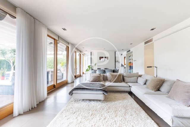 5 bedroom Villa for sale in Sant Cugat del Vallès with pool - € 1,690,000 (Ref: 9291537)