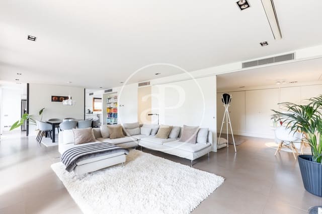 5 bedroom Villa for sale in Sant Cugat del Vallès with pool - € 1,690,000 (Ref: 9291537)