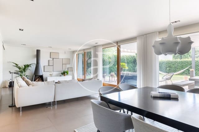 5 bedroom Villa for sale in Sant Cugat del Vallès with pool - € 1,690,000 (Ref: 9291537)