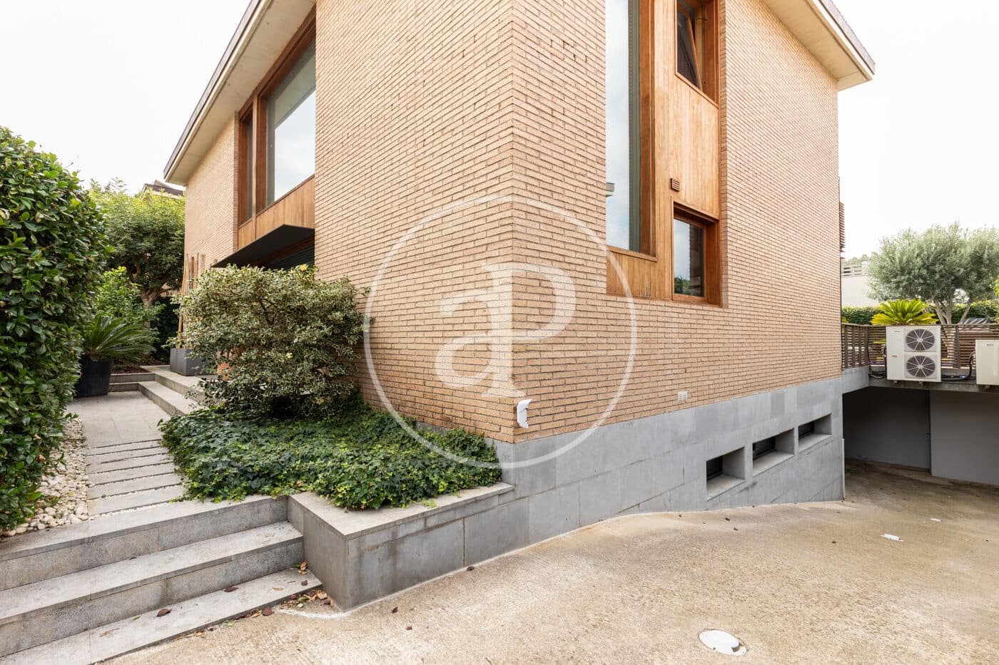 5 soveværelse Villa til salg i Sant Cugat del Valles med swimmingpool - € 1.690.000 (Ref: 9291537)